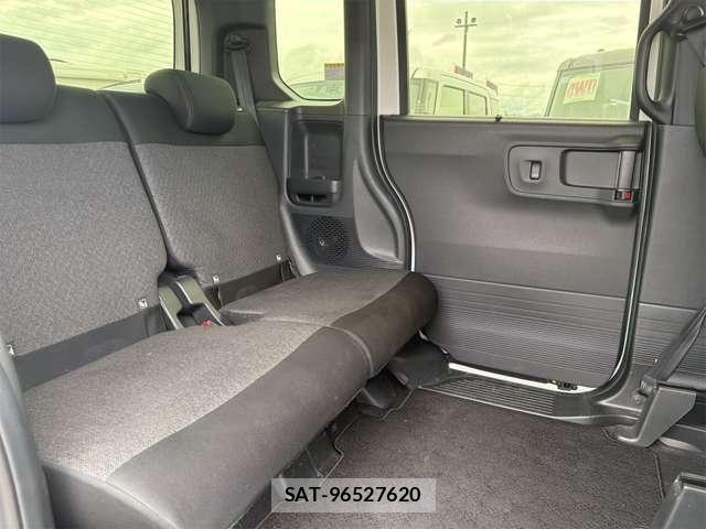 Honda N BOX CUSTOM 2023-11 8628072-12