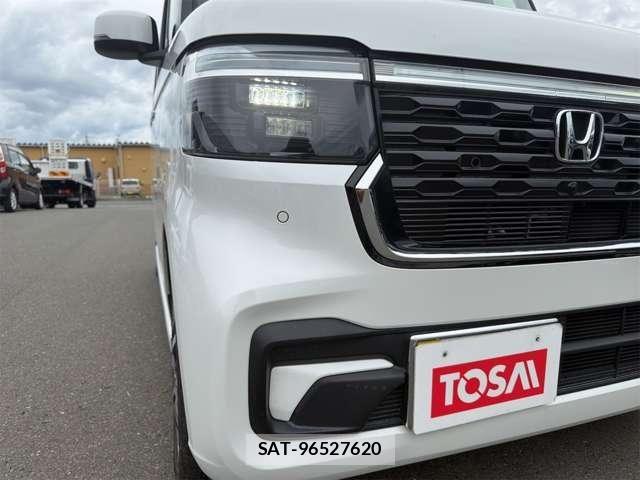 Honda N BOX CUSTOM 2023-11 8628072-15