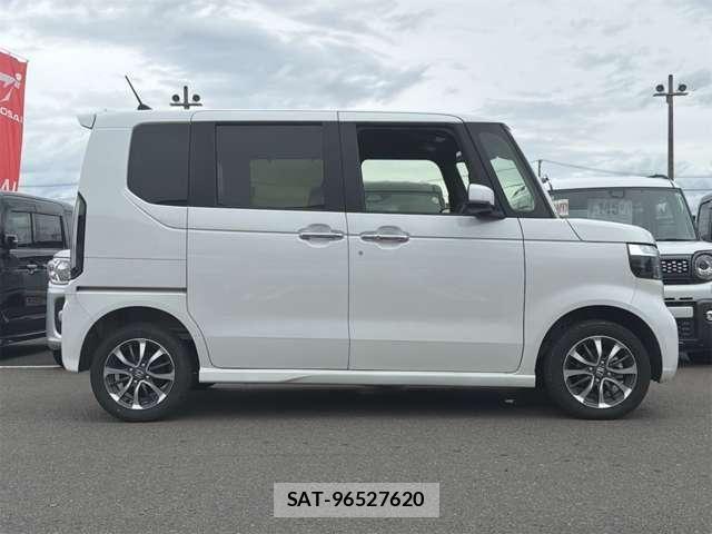 Honda N BOX CUSTOM 2023-11 8628072-26