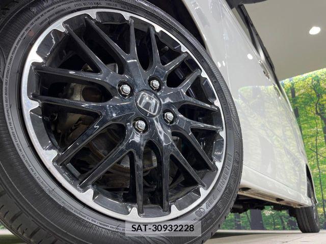 Honda N BOX CUSTOM 2023-11 8628071-12
