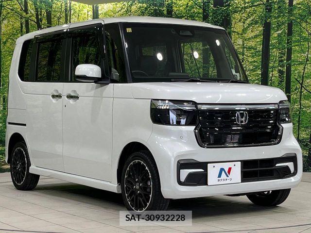 Honda N BOX CUSTOM 2023-11 8628071-15