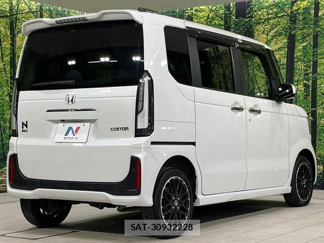 Honda N BOX CUSTOM 2023-11 8628071-16