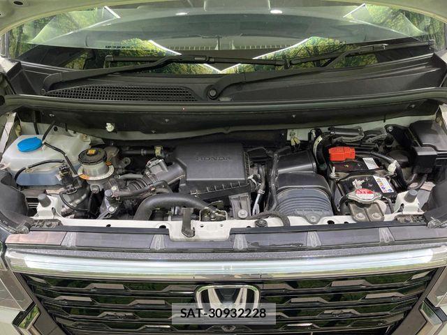 Honda N BOX CUSTOM 2023-11 8628071-17