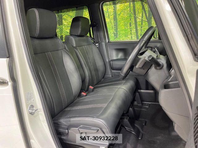 Honda N BOX CUSTOM 2023-11 8628071-7