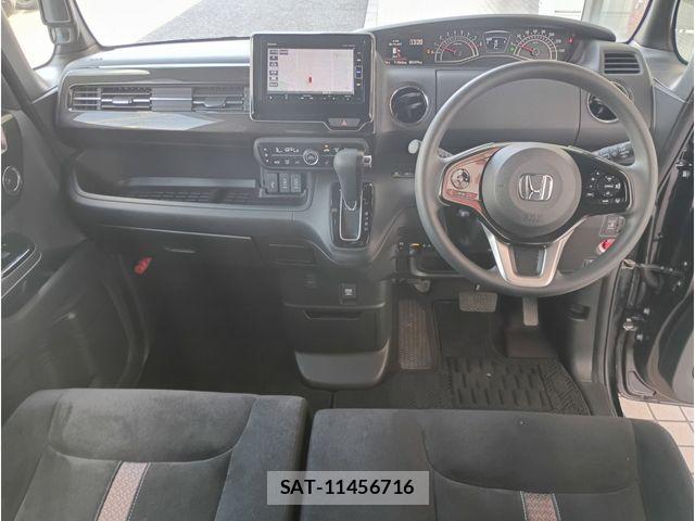 Honda N BOX CUSTOM 2018-02 8628076-1