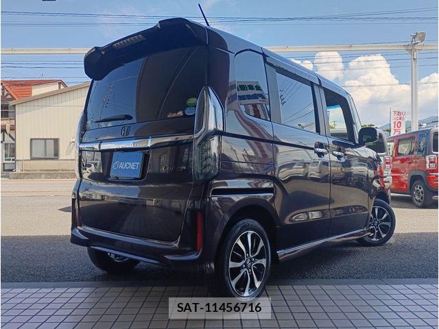Honda N BOX CUSTOM 2018-02 8628076-2