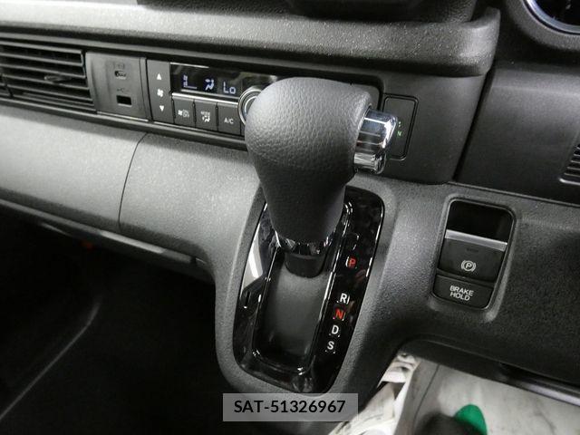 Honda N BOX CUSTOM 2026-02 8628070-18