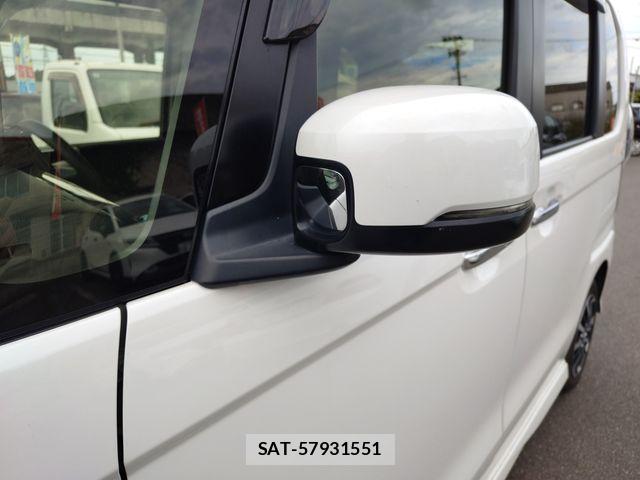Honda N BOX CUSTOM 2018-05 8686164-9
