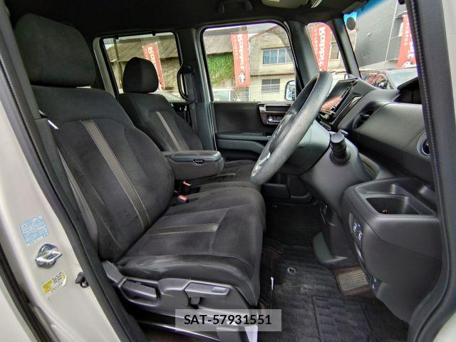 Honda N BOX CUSTOM 2018-05 8686164-18