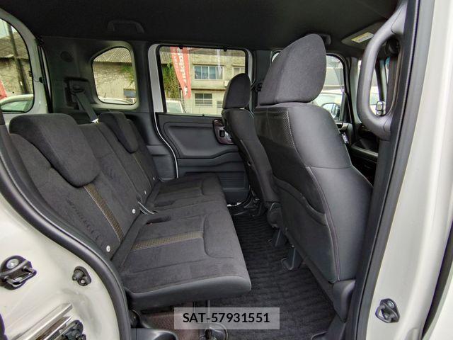 Honda N BOX CUSTOM 2018-05 8686164-19