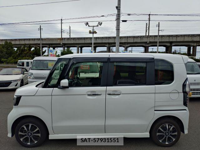 Honda N BOX CUSTOM 2018-05 8686164-4
