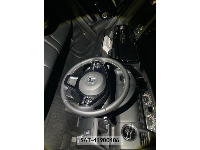 Honda N BOX CUSTOM 2022-06 8796914-16