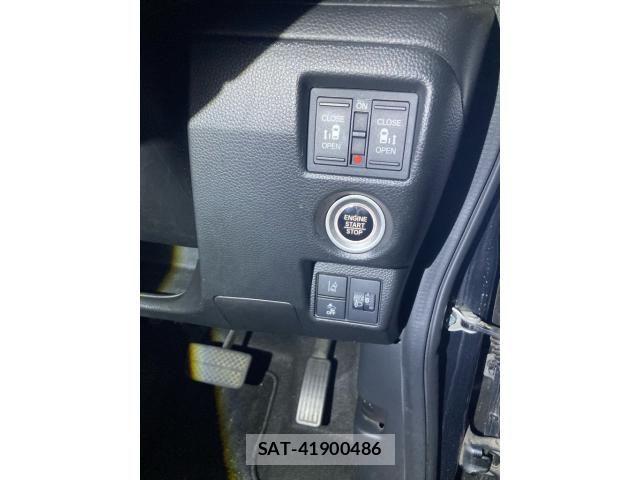 Honda N BOX CUSTOM 2022-06 8796914-18