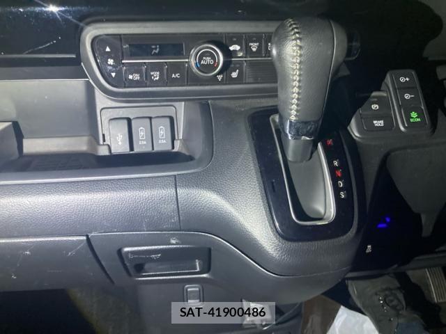 Honda N BOX CUSTOM 2022-06 8796914-27