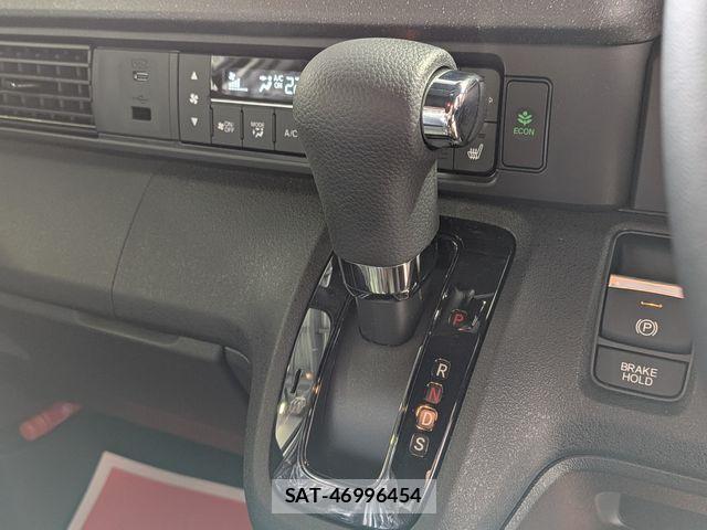 Honda N BOX CUSTOM 2026-01 8796910-11