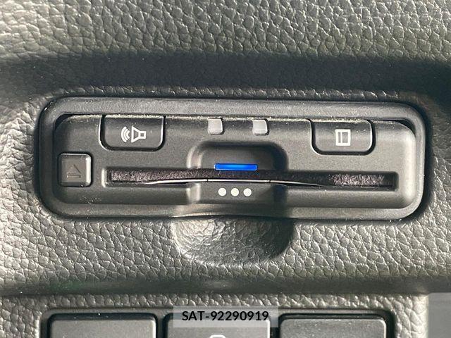 Honda N BOX CUSTOM 2021-01 8830773-6