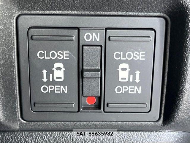 Honda N BOX CUSTOM 2024-03 8830763-4