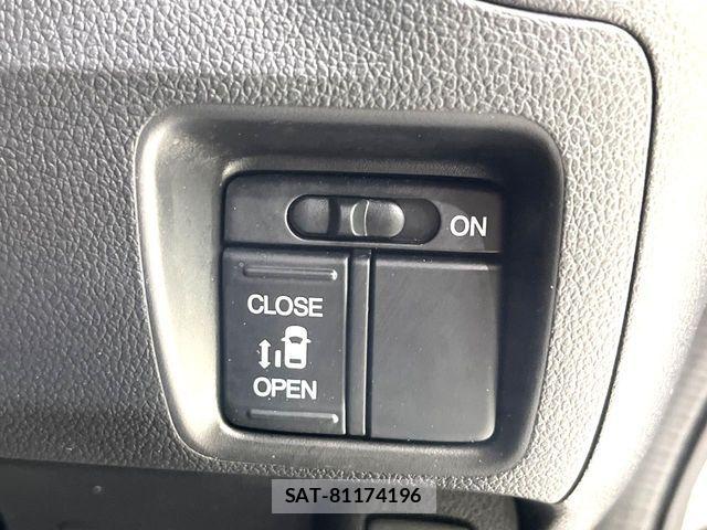 Honda N BOX CUSTOM 2017-07 8830777-4