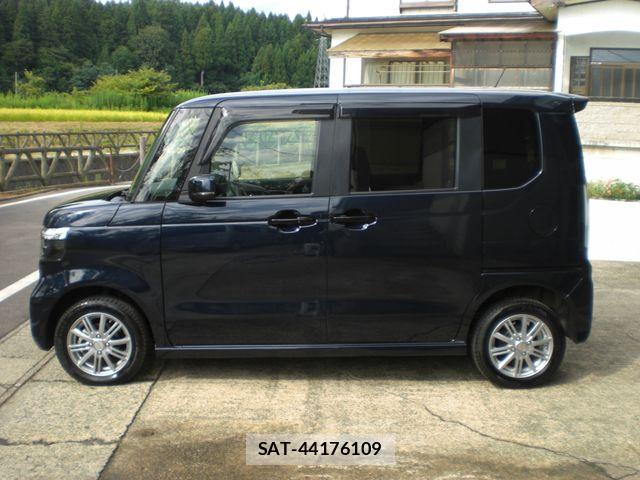 Honda N BOX CUSTOM 2025-09 8830775-4