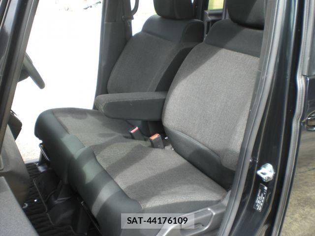 Honda N BOX CUSTOM 2025-09 8830775-7