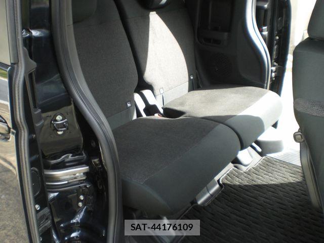 Honda N BOX CUSTOM 2025-09 8830775-8