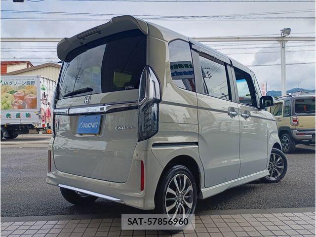 Honda N BOX CUSTOM 2022-01 8830776-2