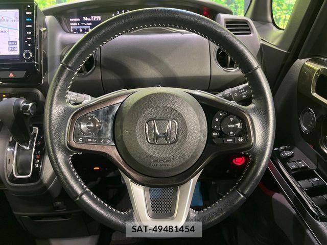 Honda N BOX CUSTOM 2019-02 8850140-11