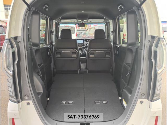 Honda N BOX CUSTOM 2022-01 8850142-17