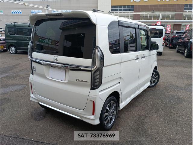 Honda N BOX CUSTOM 2022-01 8850142-1