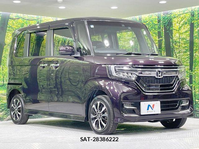 Honda N BOX CUSTOM 2018-02 8881180-16