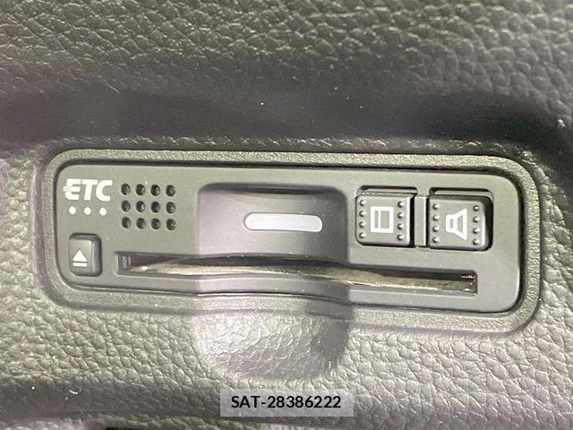 Honda N BOX CUSTOM 2018-02 8881180-7