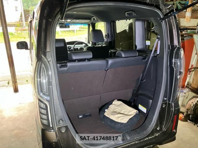 Honda N BOX CUSTOM 2018-05 8881181-9