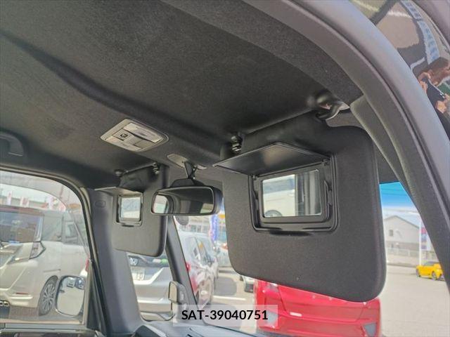 Honda N BOX CUSTOM 2018-07 8881182-28