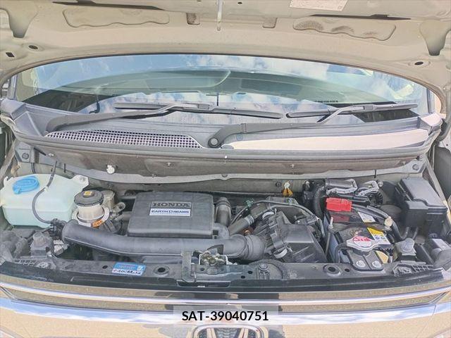 Honda N BOX CUSTOM 2018-07 8881182-29