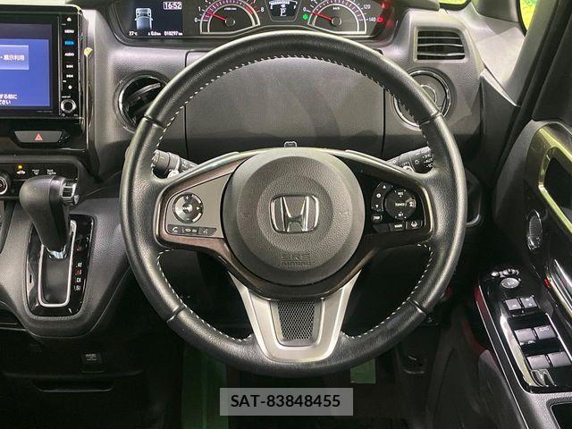 Honda N BOX CUSTOM 2019-05 8881178-10