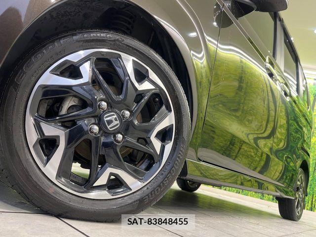 Honda N BOX CUSTOM 2019-05 8881178-12