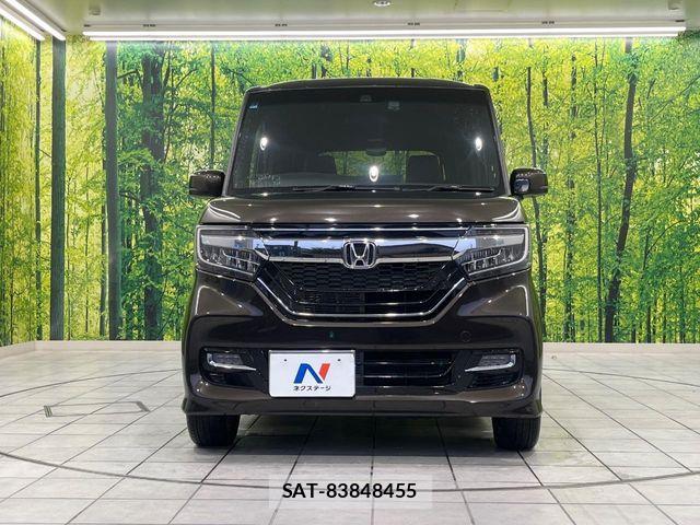 Honda N BOX CUSTOM 2019-05 8881178-13