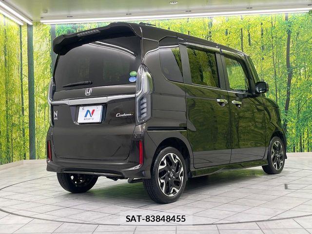 Honda N BOX CUSTOM 2019-05 8881178-16
