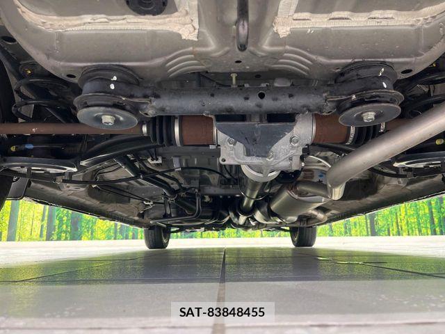 Honda N BOX CUSTOM 2019-05 8881178-18