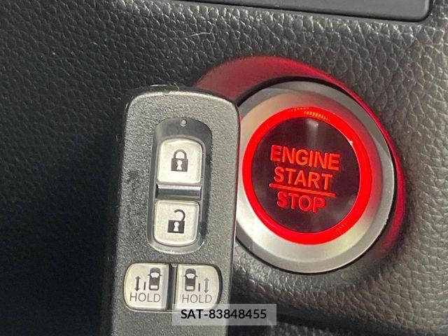 Honda N BOX CUSTOM 2019-05 8881178-6