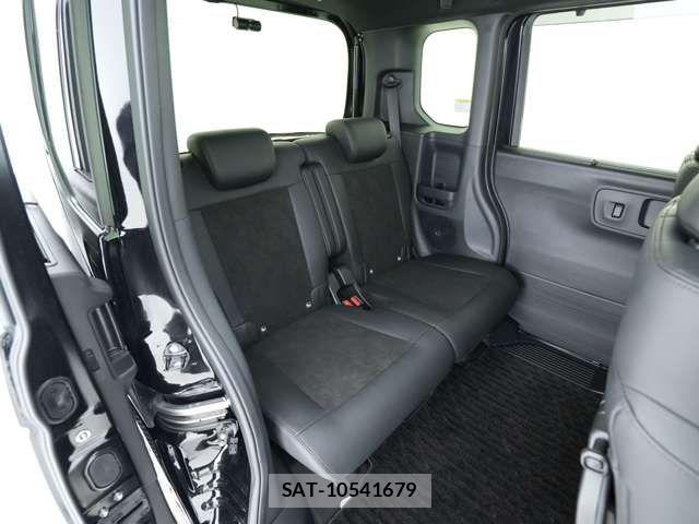 Honda N BOX CUSTOM 2024-01 8881174-6