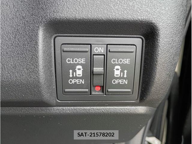 Honda N BOX CUSTOM 2024-01 8881176-10