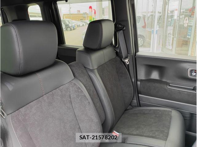 Honda N BOX CUSTOM 2024-01 8881176-14