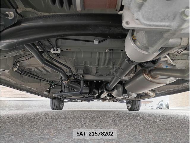 Honda N BOX CUSTOM 2024-01 8881176-18