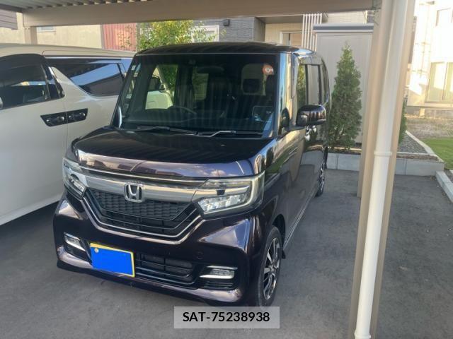 Honda N BOX CUSTOM 2018-03 8881179-0
