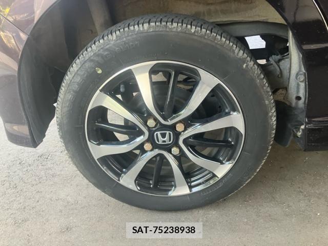 Honda N BOX CUSTOM 2018-03 8881179-15