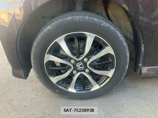 Honda N BOX CUSTOM 2018-03 8881179-17