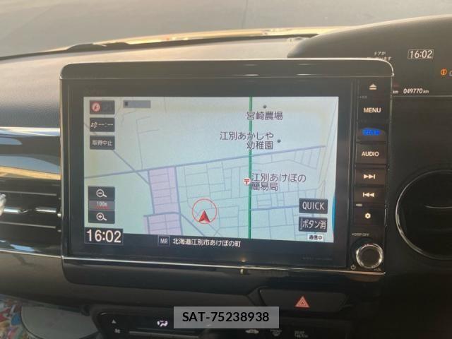 Honda N BOX CUSTOM 2018-03 8881179-21