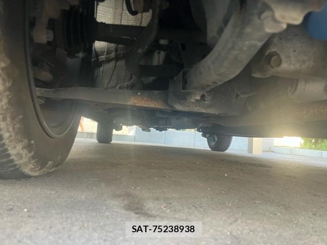 Honda N BOX CUSTOM 2018-03 8881179-3