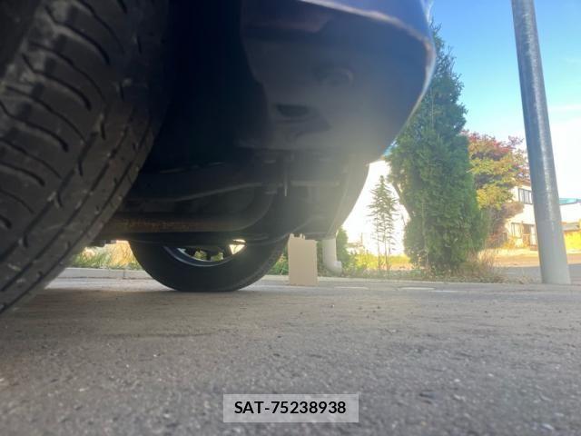 Honda N BOX CUSTOM 2018-03 8881179-4